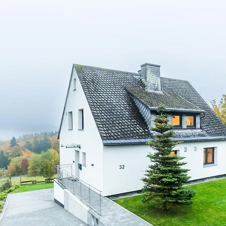 Luxus-ferienhaus Mit Sauna, Hot Tub Und Grandiosem Panorama
