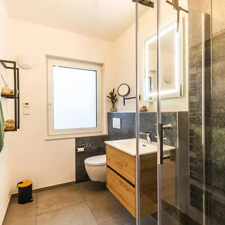 Luxus-ferienhaus Mit Sauna, Hot Tub Und Grandiosem Panorama Feriehus *